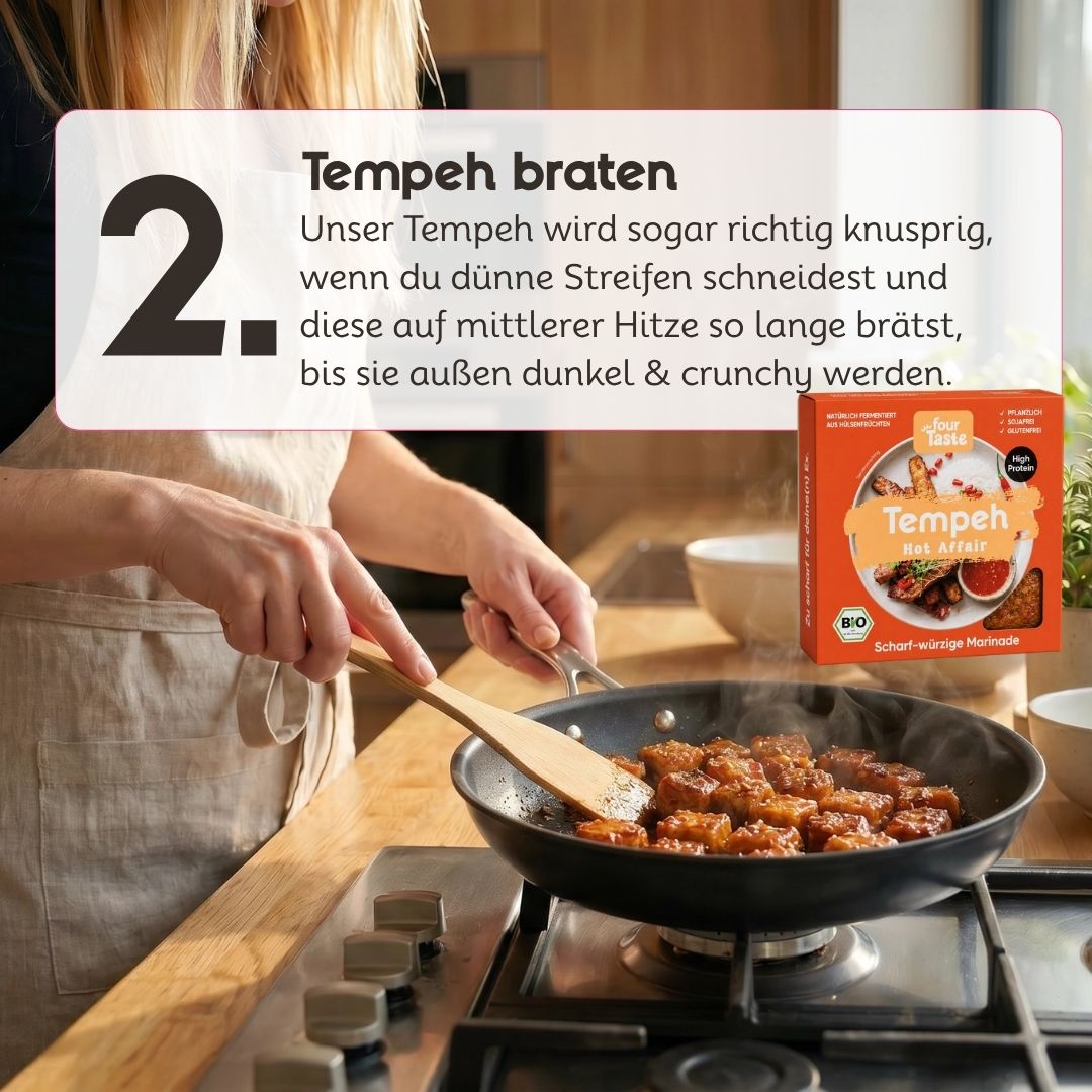 Hot Affair Tempeh von fourTaste wird in der Pfanne goldbraun gebraten. Die würzig-scharf marinierten Tempehwürfel entwickeln beim Anbraten eine knusprige Kruste.